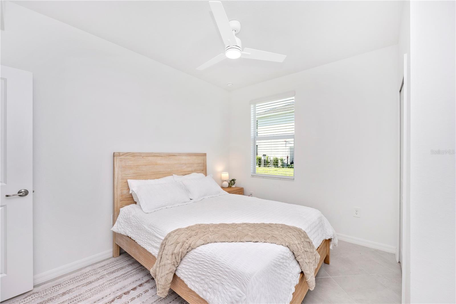 WELLEN PARK GOLF & COUNTRY CLUB - Residential Lease