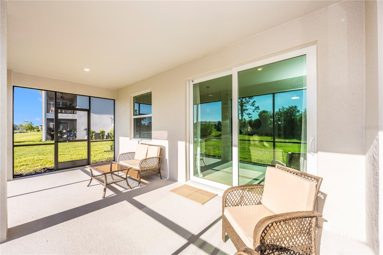 WELLEN PARK GOLF & COUNTRY CLUB - Residential Lease