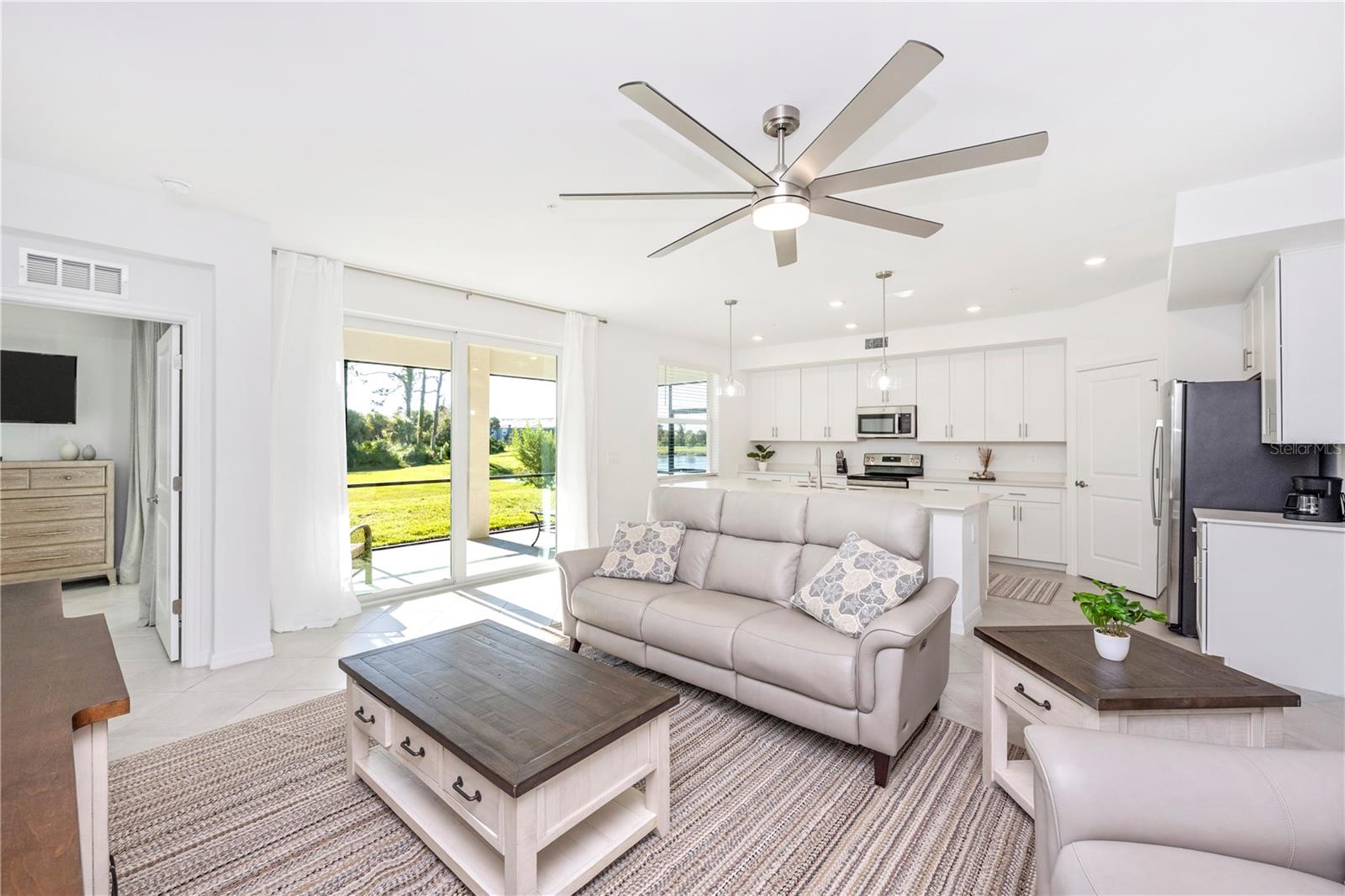 WELLEN PARK GOLF & COUNTRY CLUB - Residential Lease
