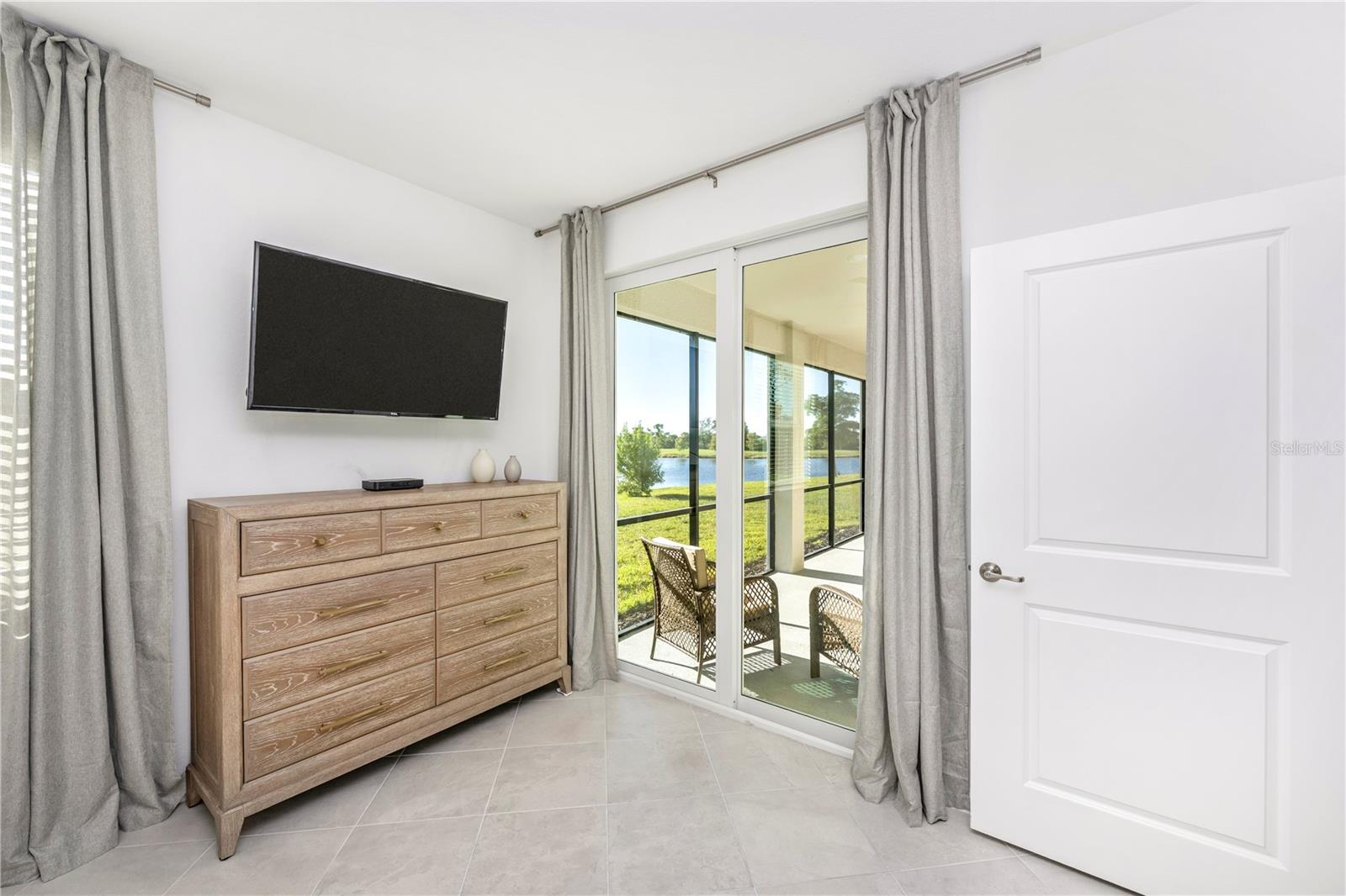 WELLEN PARK GOLF & COUNTRY CLUB - Residential Lease