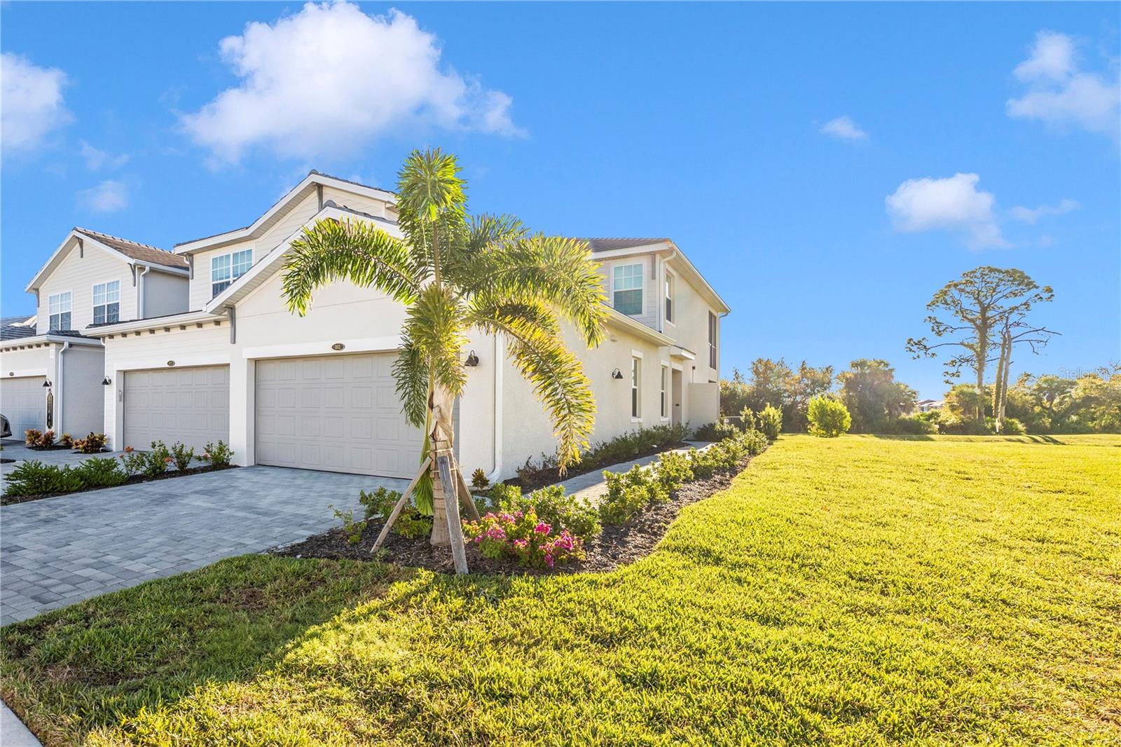 WELLEN PARK GOLF & COUNTRY CLUB - Residential Lease