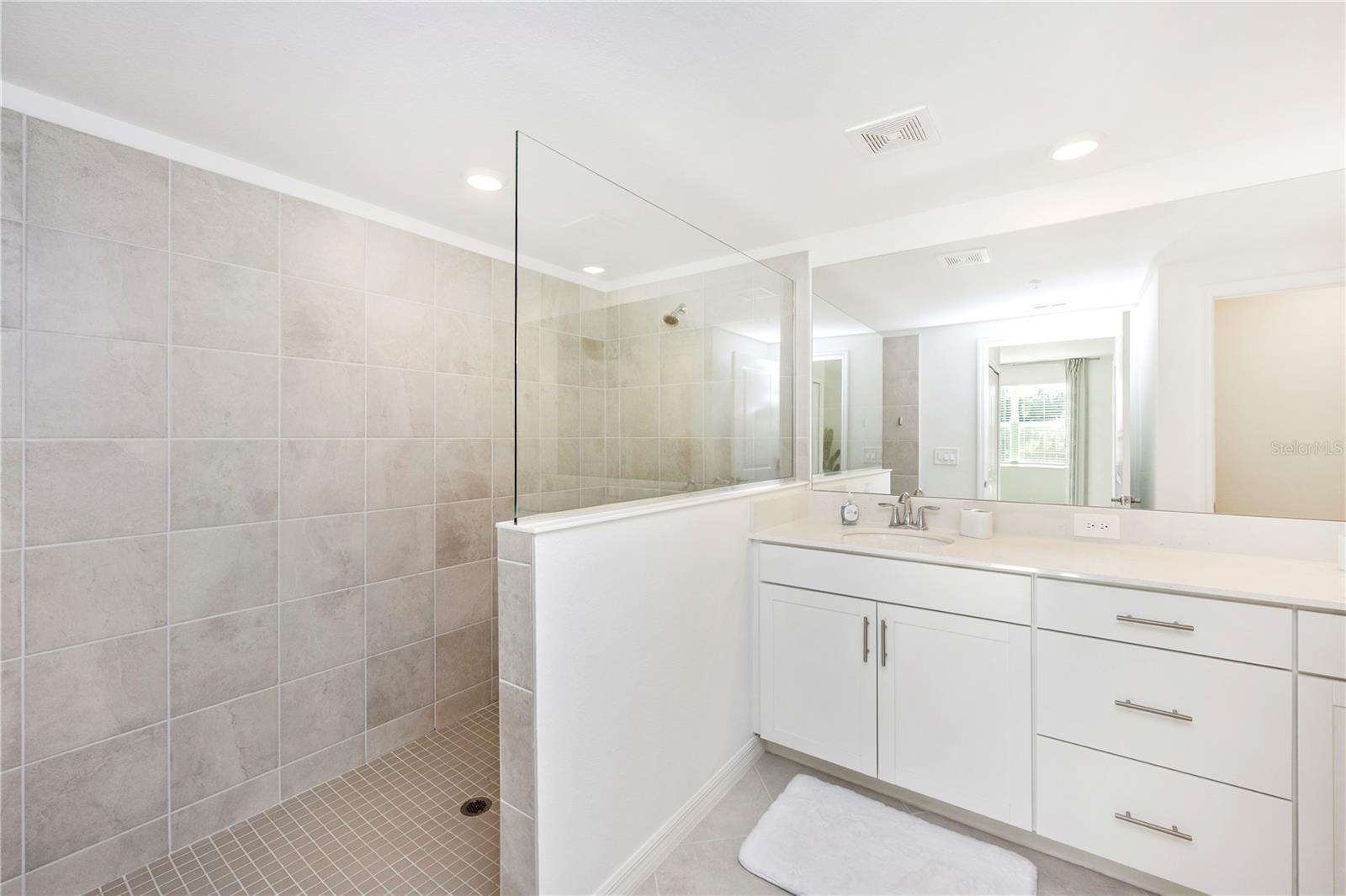 WELLEN PARK GOLF & COUNTRY CLUB - Residential Lease