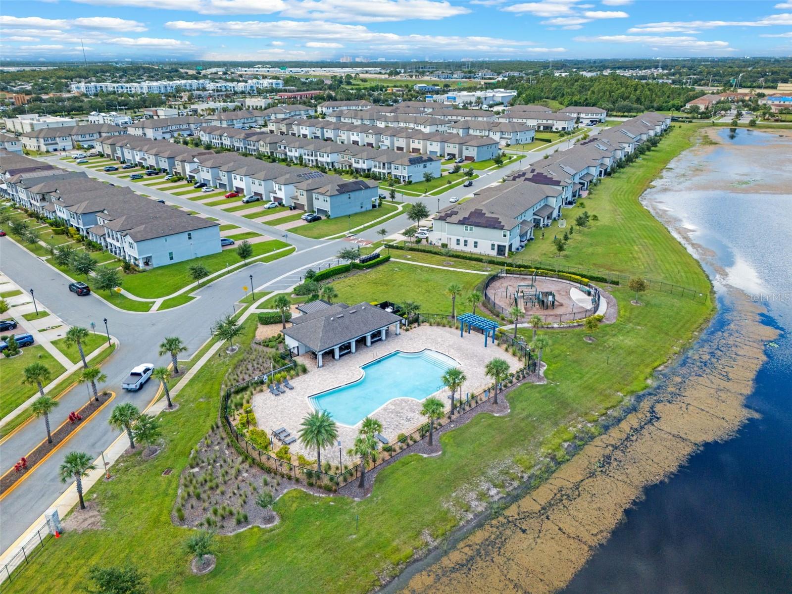 ARBORS/MDW WOODS - Residential