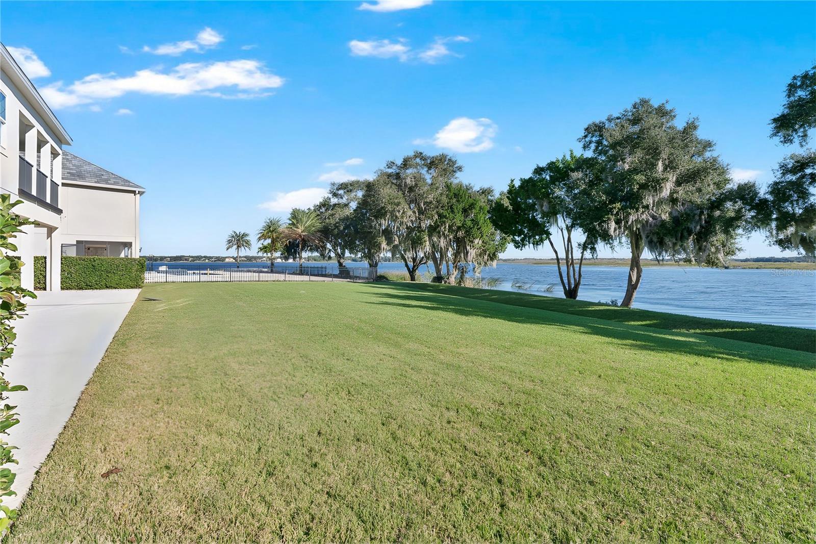 HICKORY HAMMOCK EMERALD POINTE - Residential