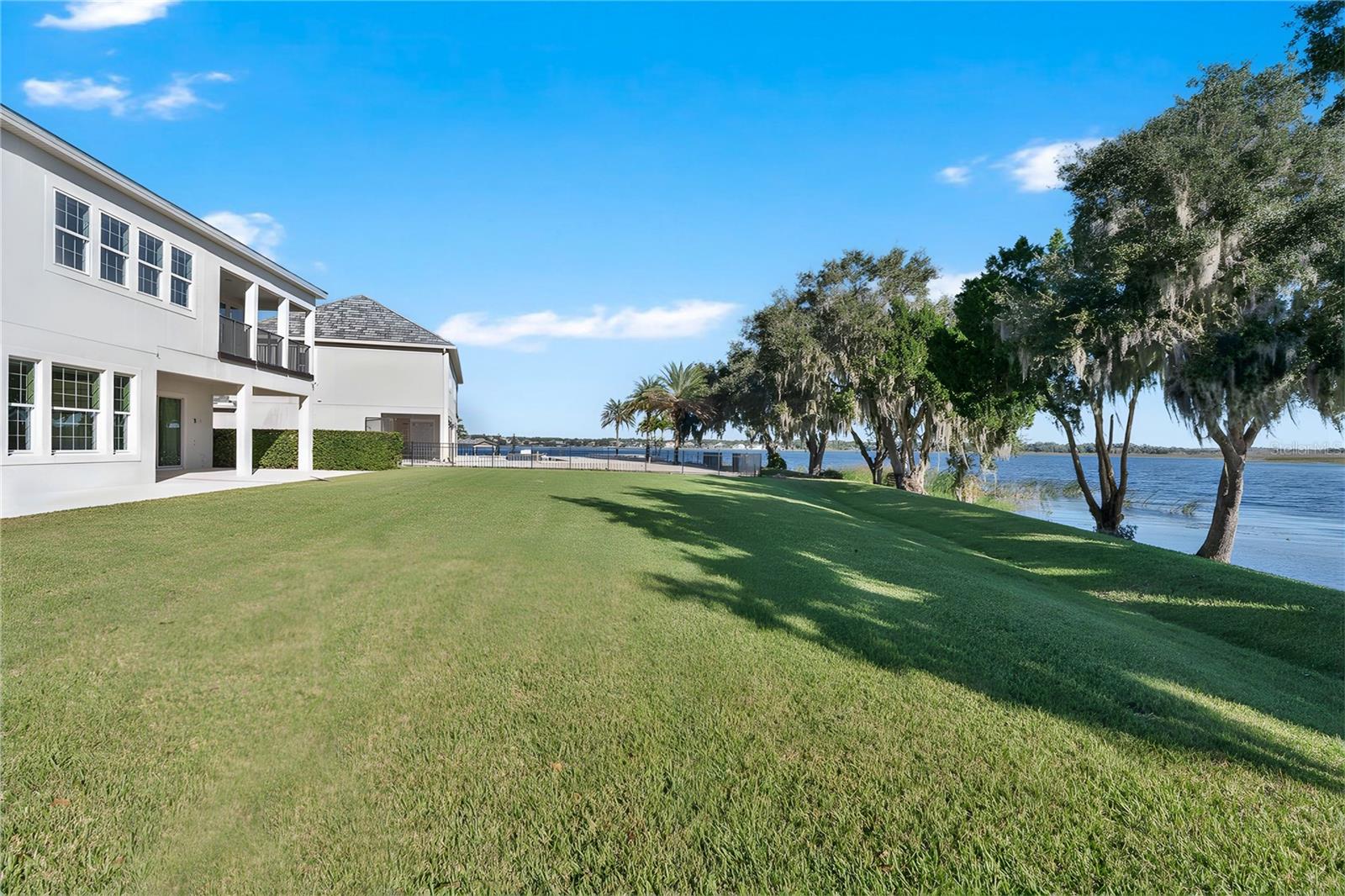 HICKORY HAMMOCK EMERALD POINTE - Residential
