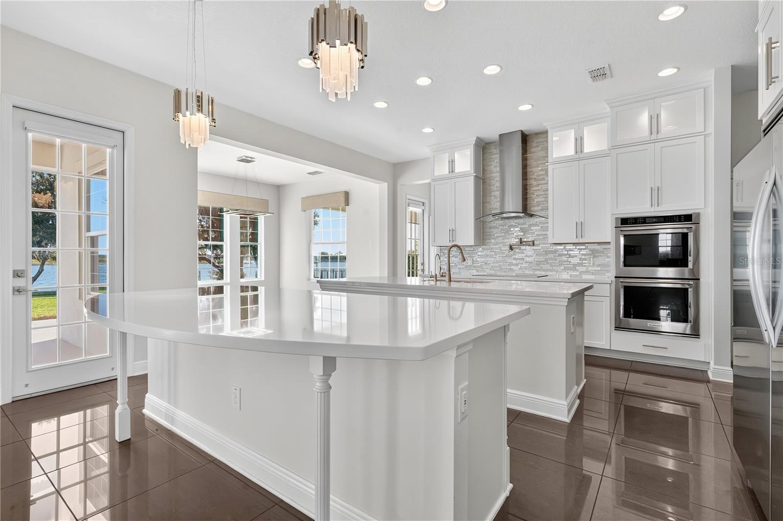 HICKORY HAMMOCK EMERALD POINTE - Residential