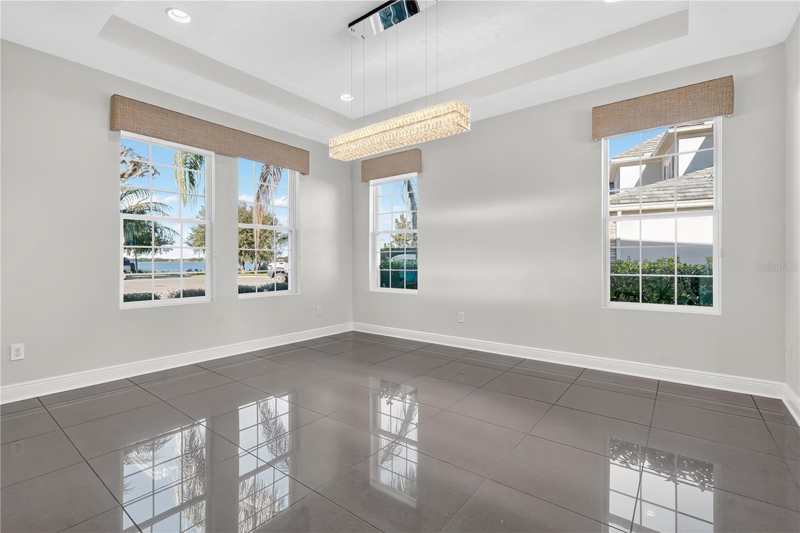 HICKORY HAMMOCK EMERALD POINTE - Residential