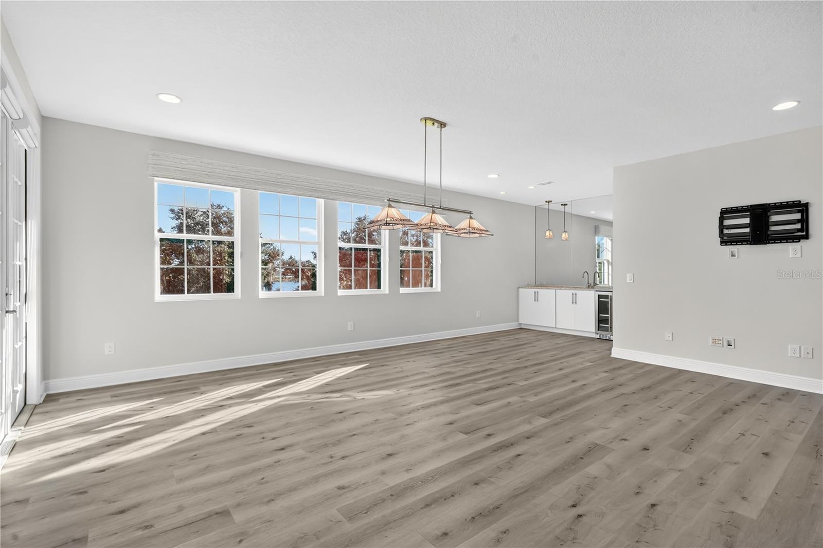 HICKORY HAMMOCK EMERALD POINTE - Residential