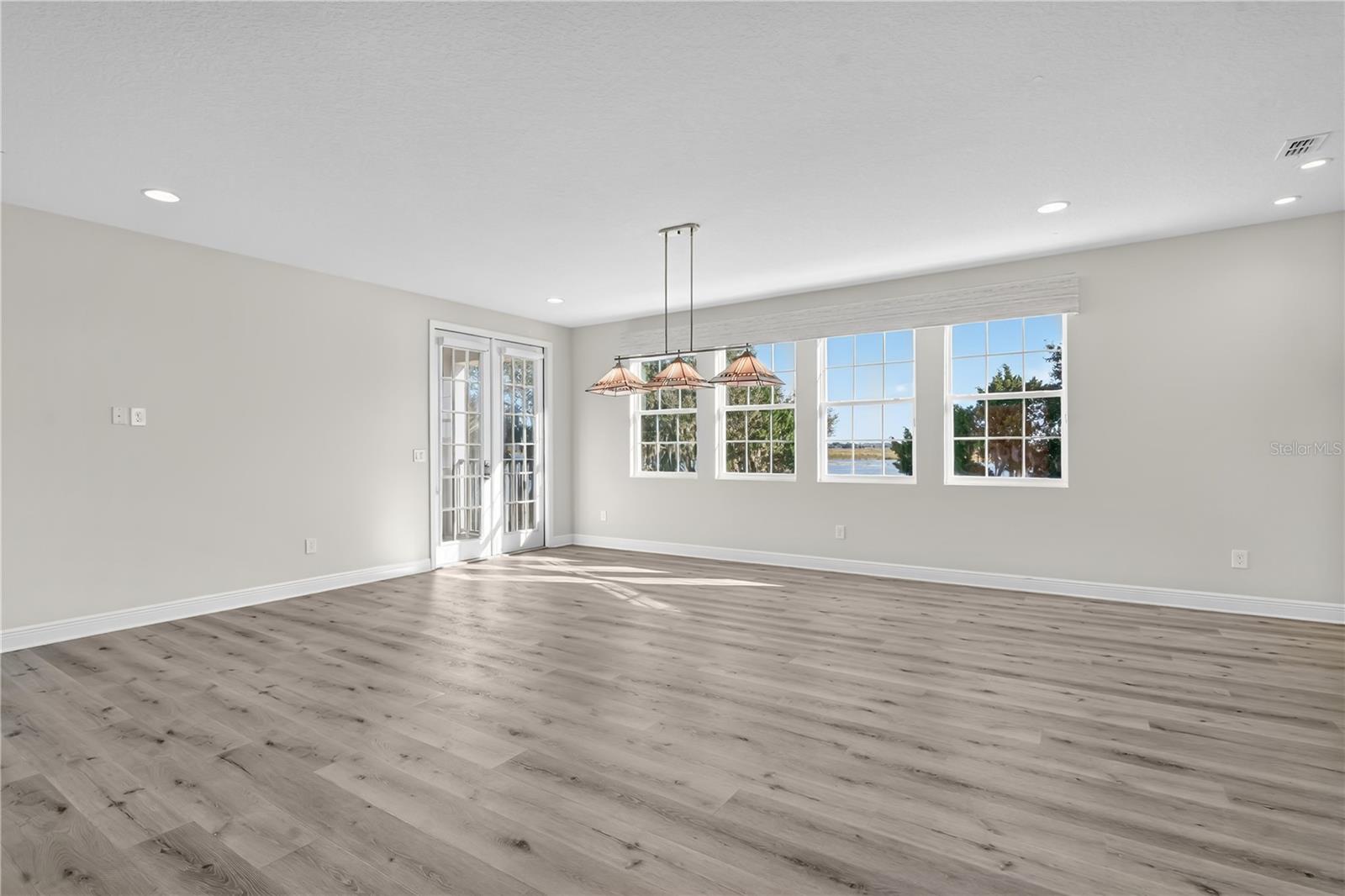 HICKORY HAMMOCK EMERALD POINTE - Residential