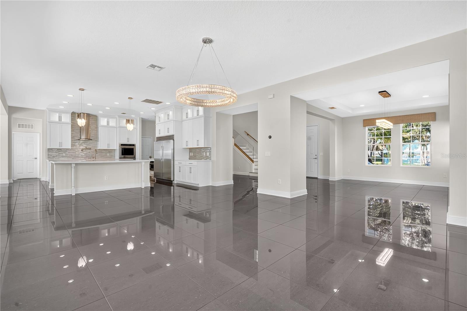 HICKORY HAMMOCK EMERALD POINTE - Residential