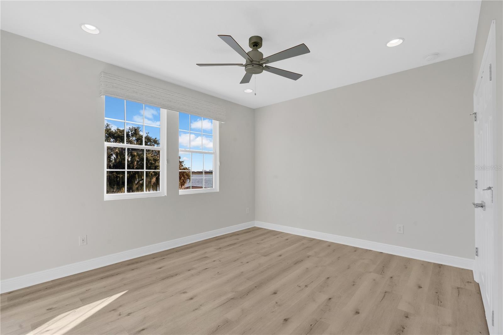 HICKORY HAMMOCK EMERALD POINTE - Residential