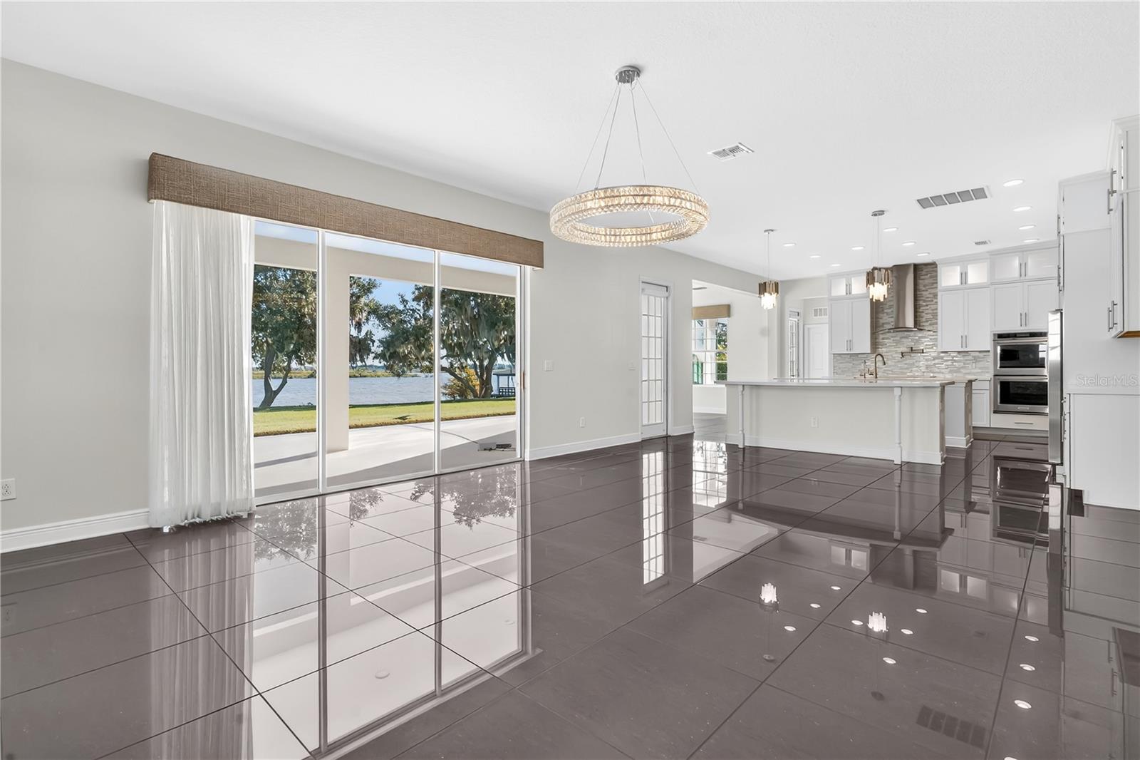 HICKORY HAMMOCK EMERALD POINTE - Residential