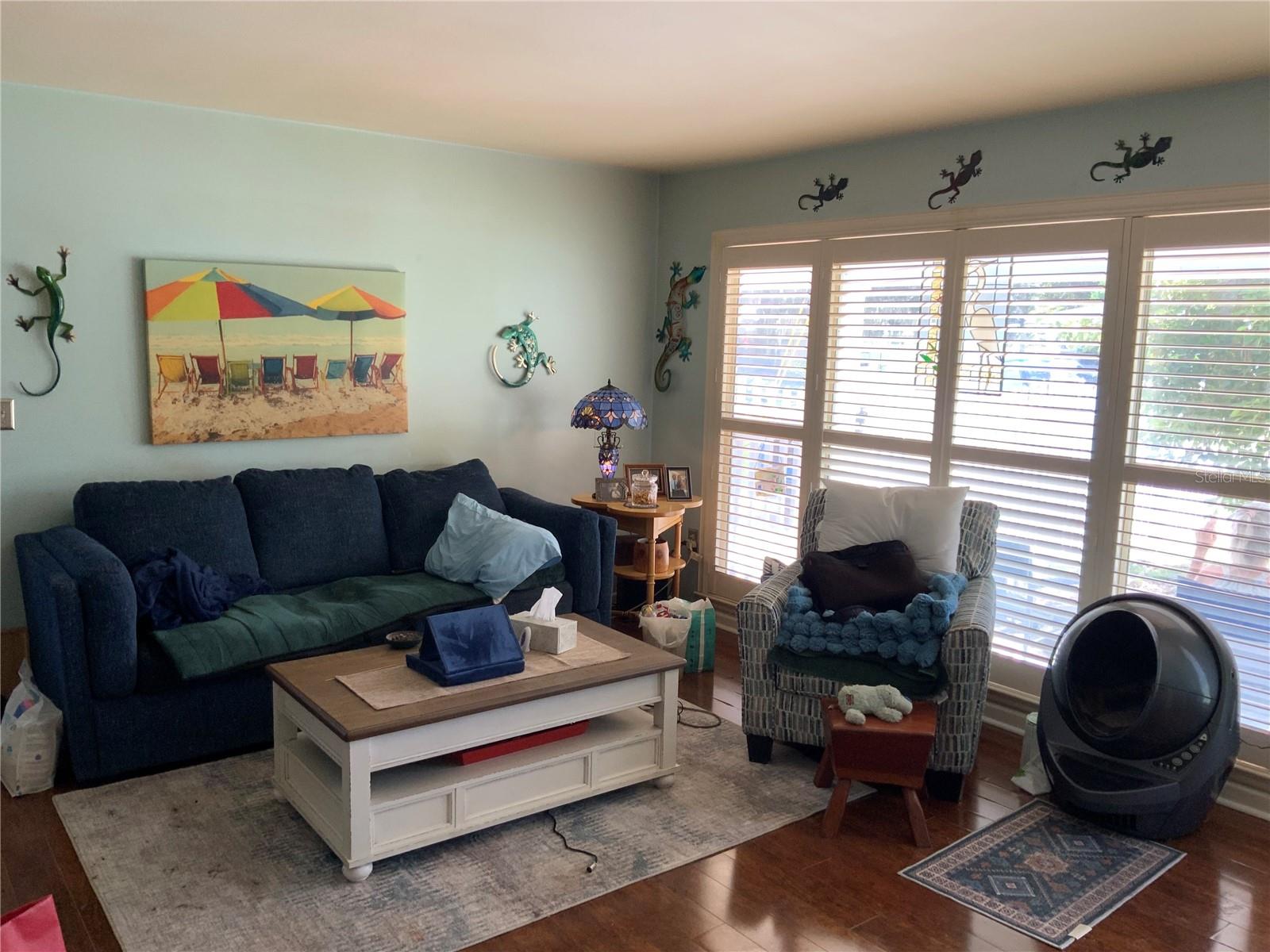 431 BELLE AYRE DRIVE