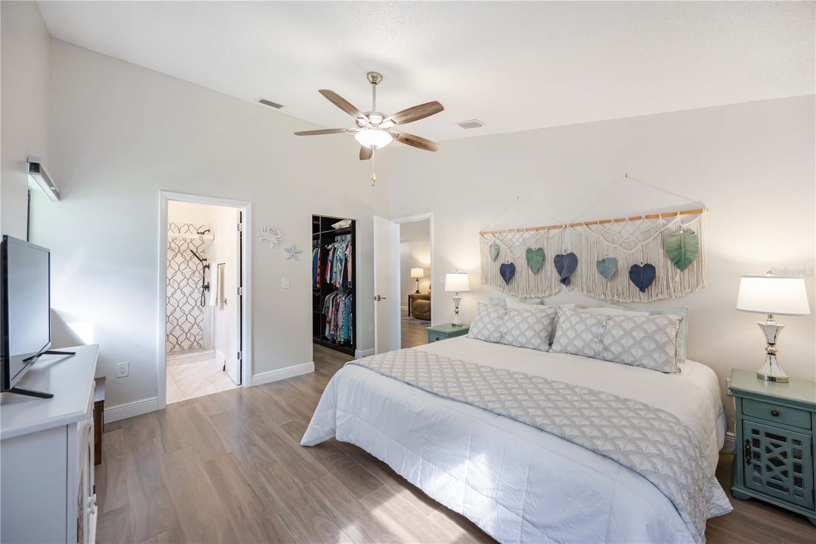 FORTY THREE WEST OAKS II - Residential