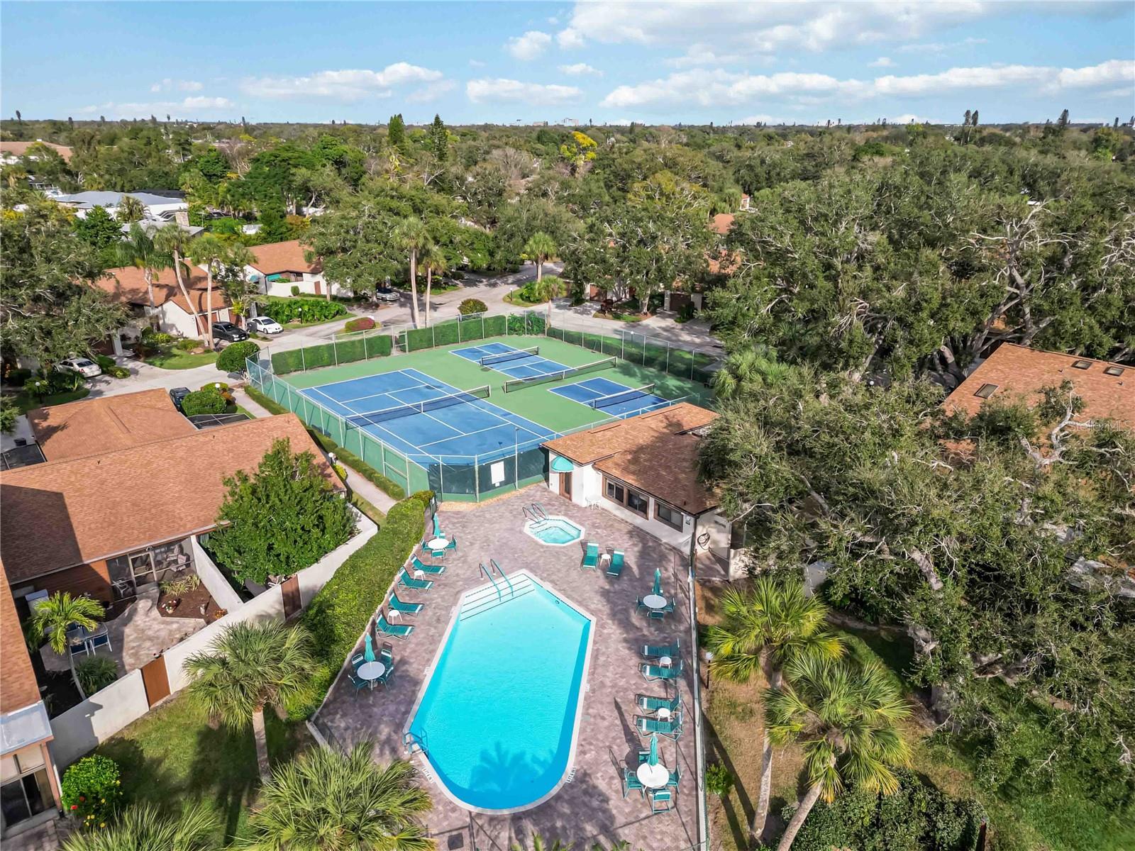 FORTY THREE WEST OAKS II - Residential