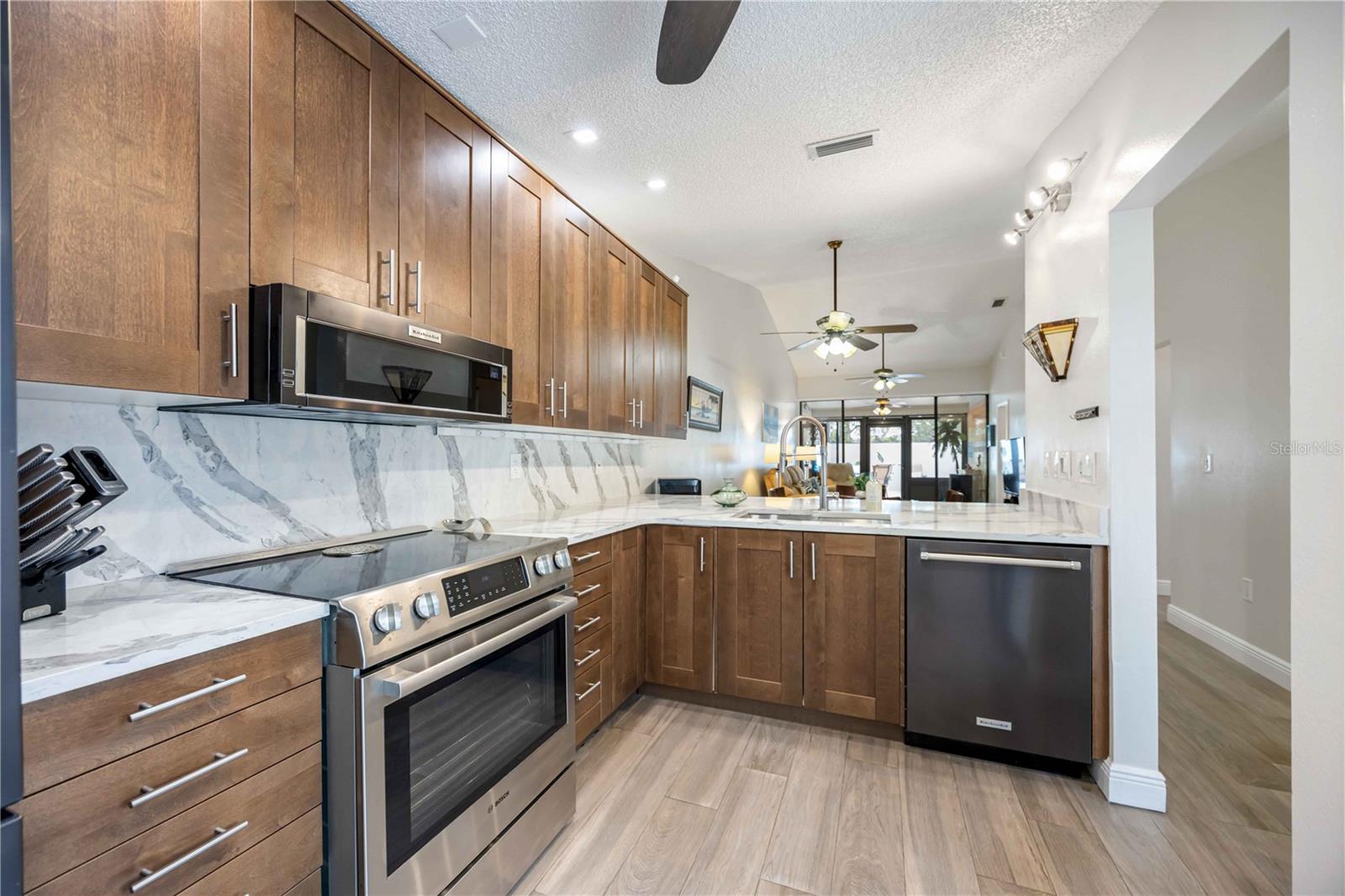 FORTY THREE WEST OAKS II - Residential