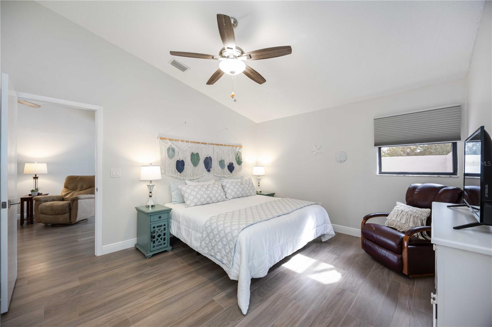 FORTY THREE WEST OAKS II - Residential