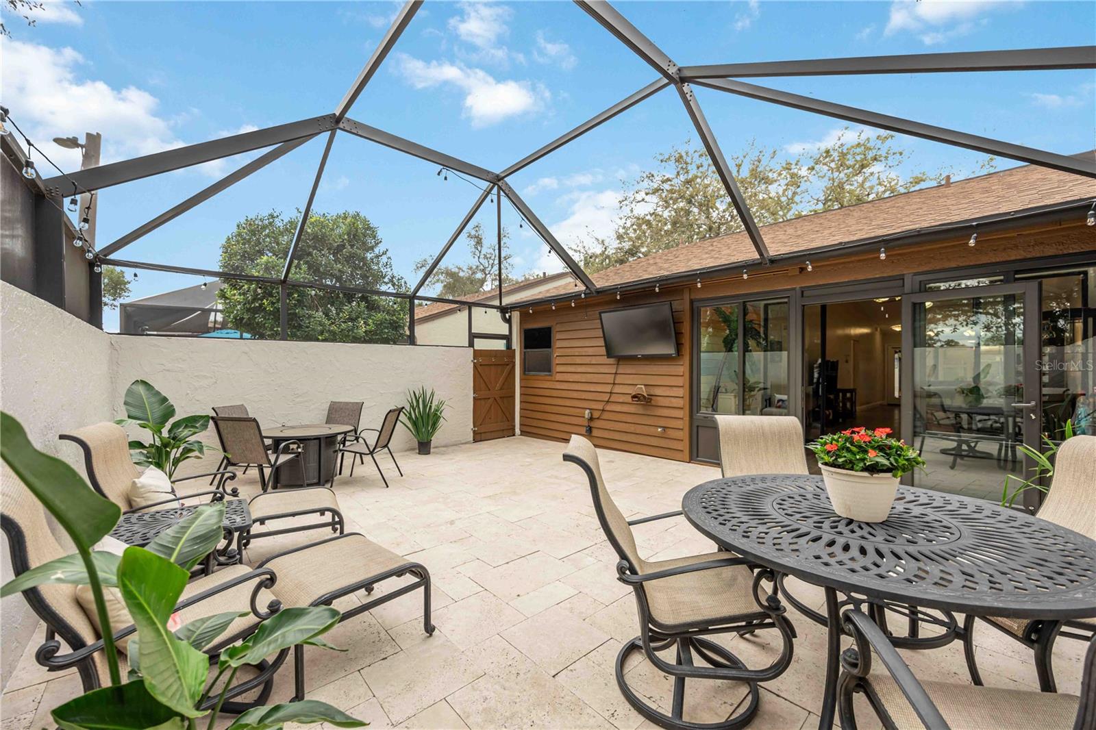 FORTY THREE WEST OAKS II - Residential