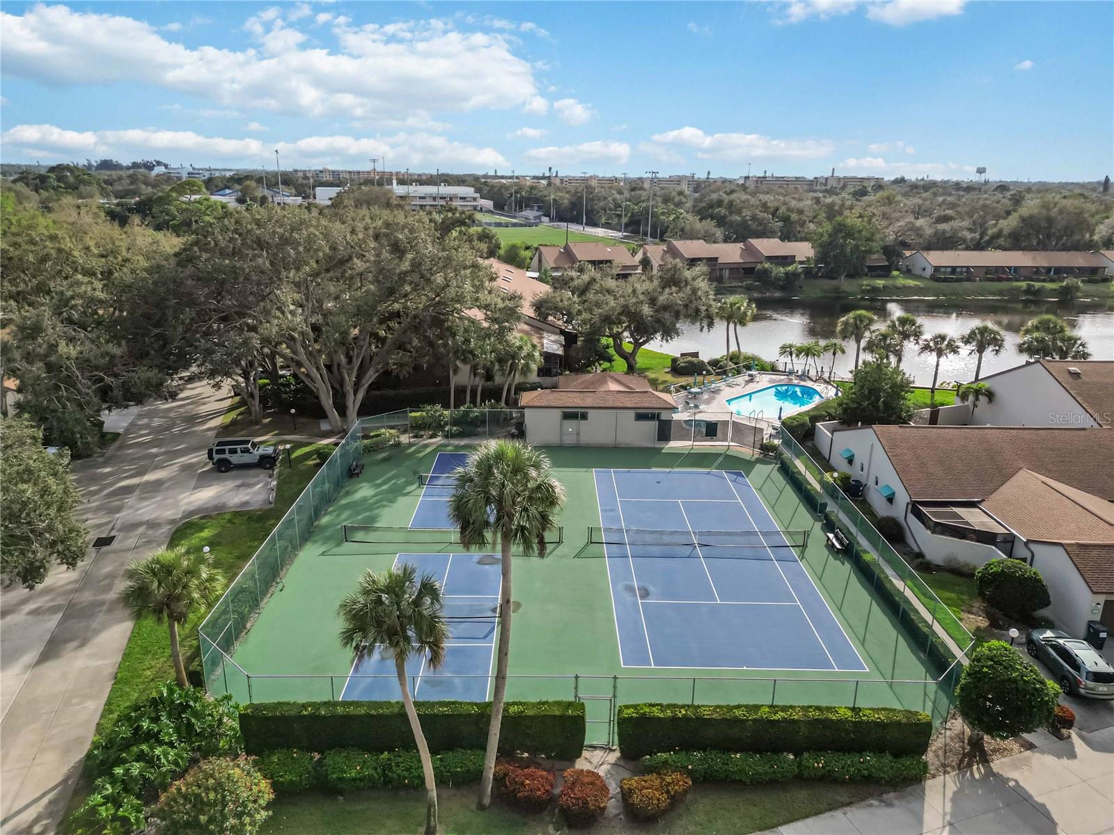 FORTY THREE WEST OAKS II - Residential