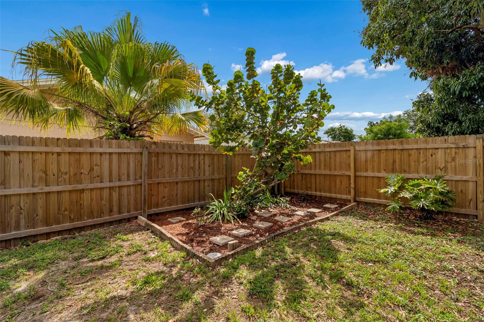 BEACON MEADOWS UNIT 1 - Residential