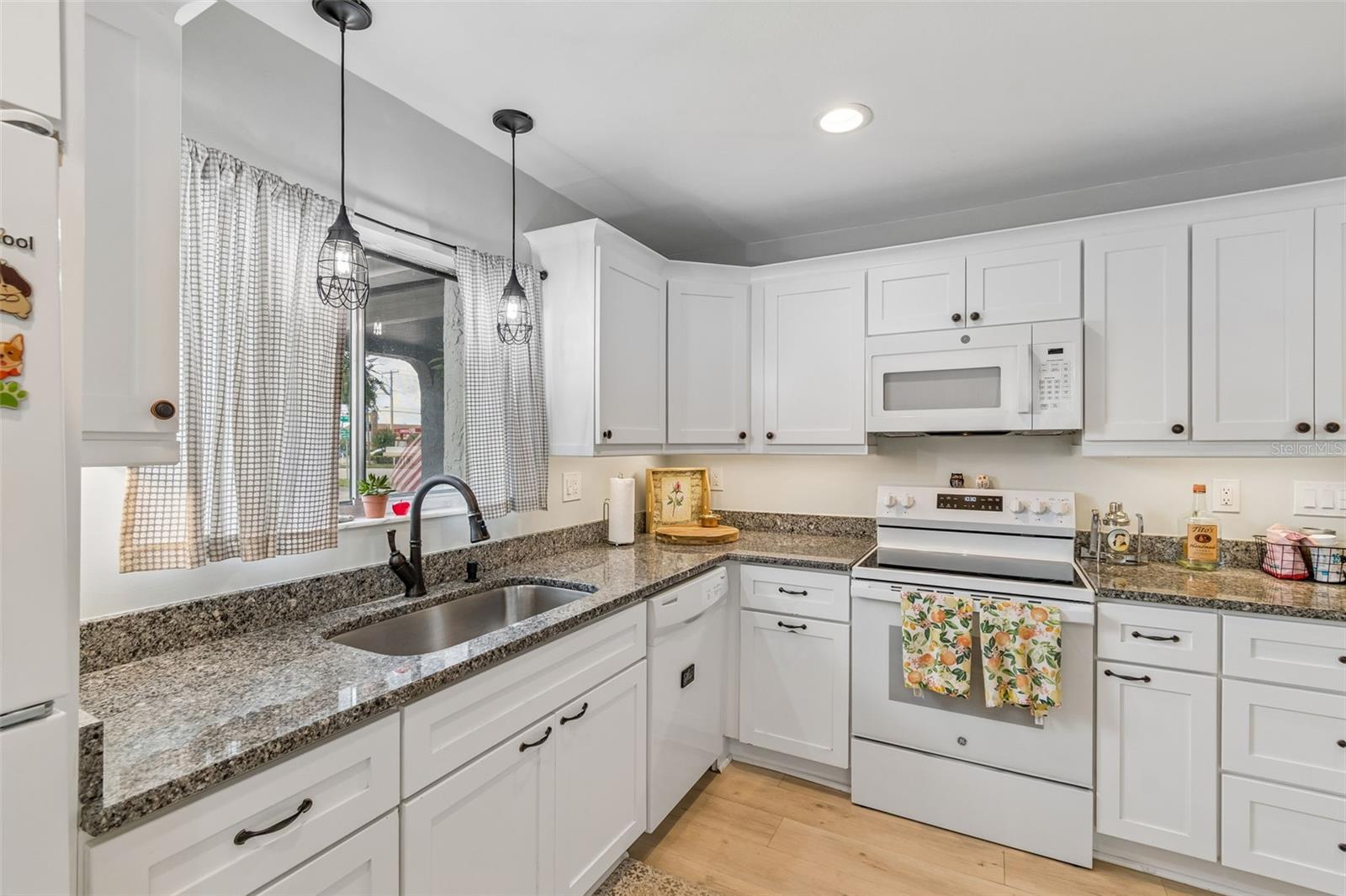 BEACON MEADOWS UNIT 1 - Residential