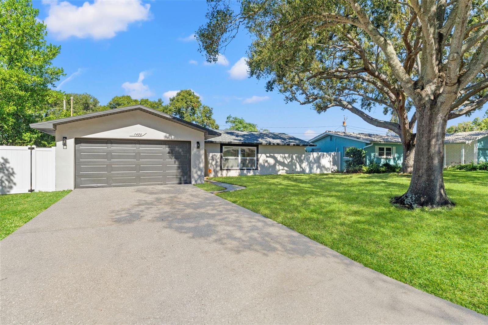 SUNNY PARK GROVES - Residential