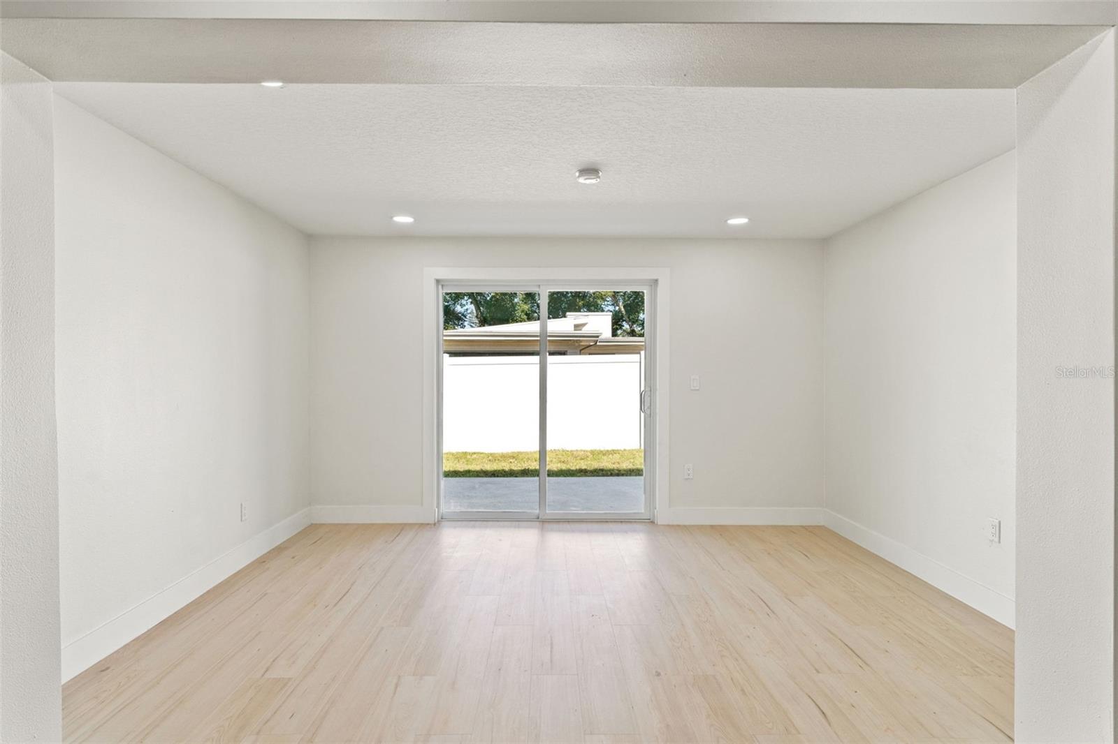 SUNNY PARK GROVES - Residential