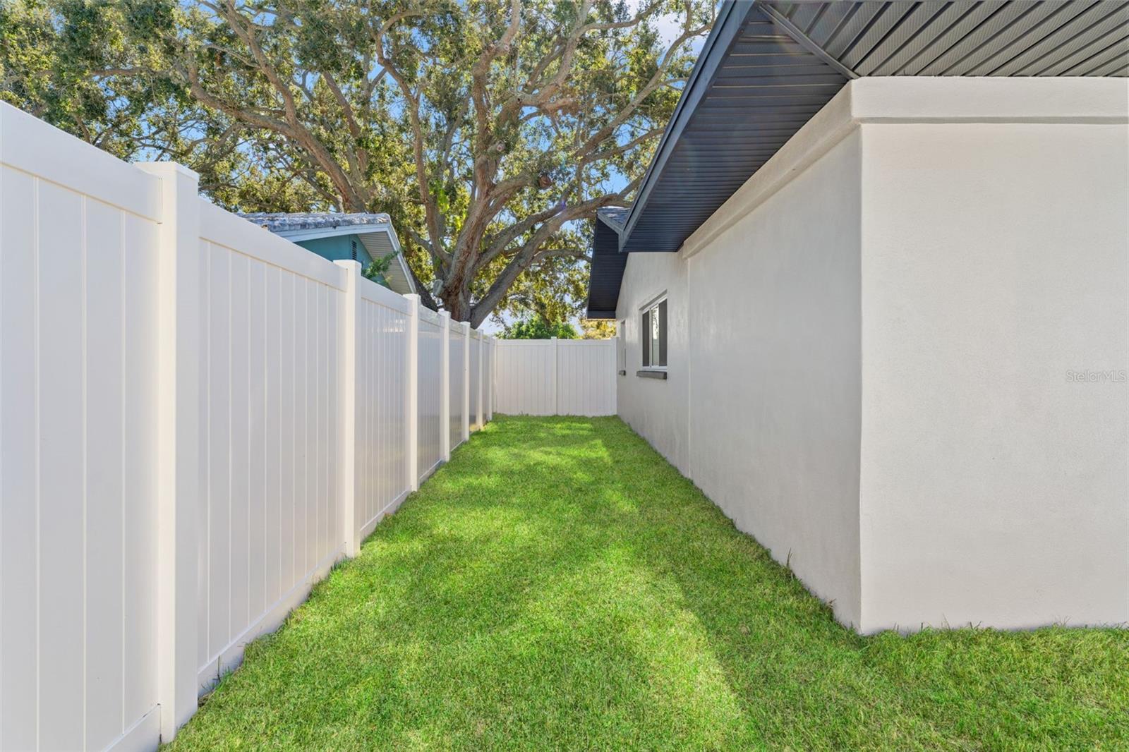 SUNNY PARK GROVES - Residential