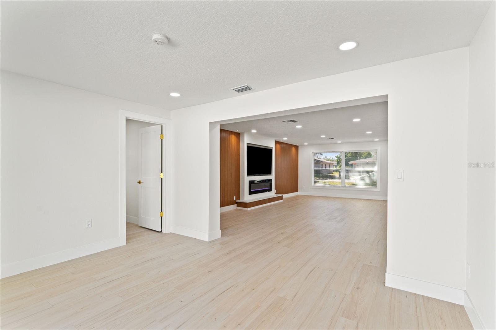 SUNNY PARK GROVES - Residential