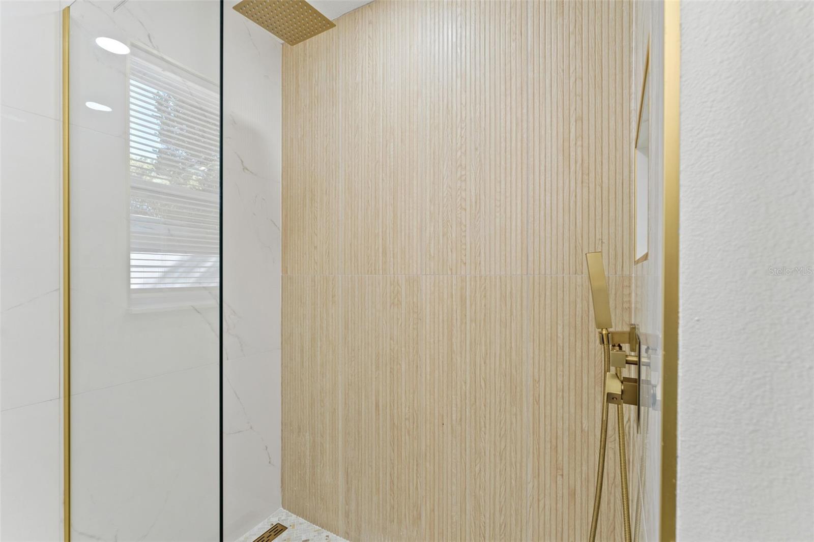 SUNNY PARK GROVES - Residential