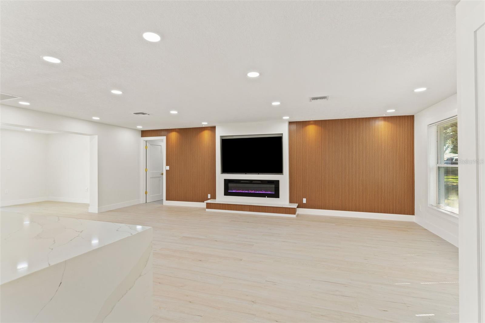 SUNNY PARK GROVES - Residential