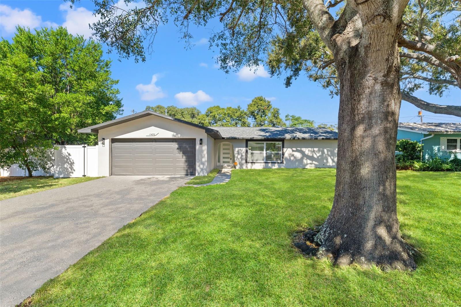 SUNNY PARK GROVES - Residential