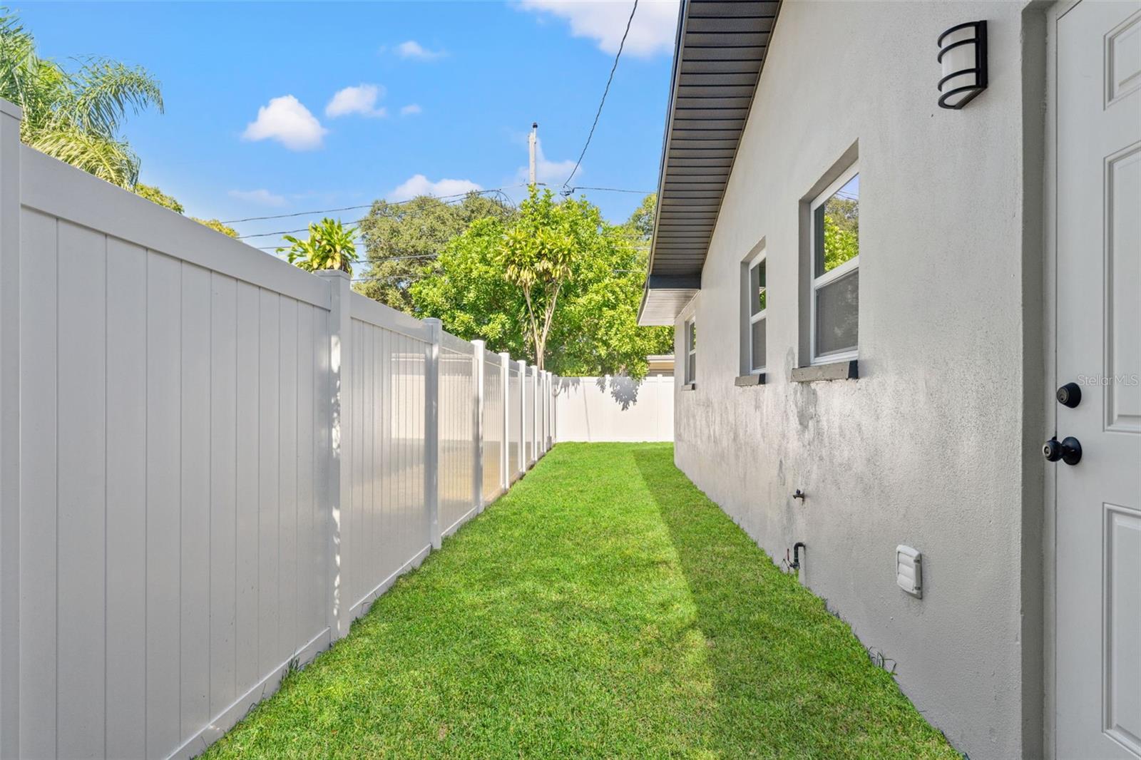 SUNNY PARK GROVES - Residential