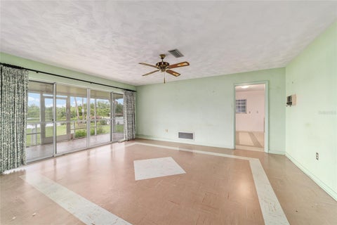 Tiny photo for 35237 Mulholland Drive, Fruitland Park, FL 34731 (MLS # G5113977)