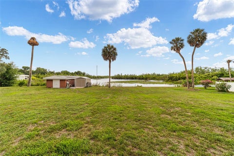 Tiny photo for 35237 Mulholland Drive, Fruitland Park, FL 34731 (MLS # G5113977)