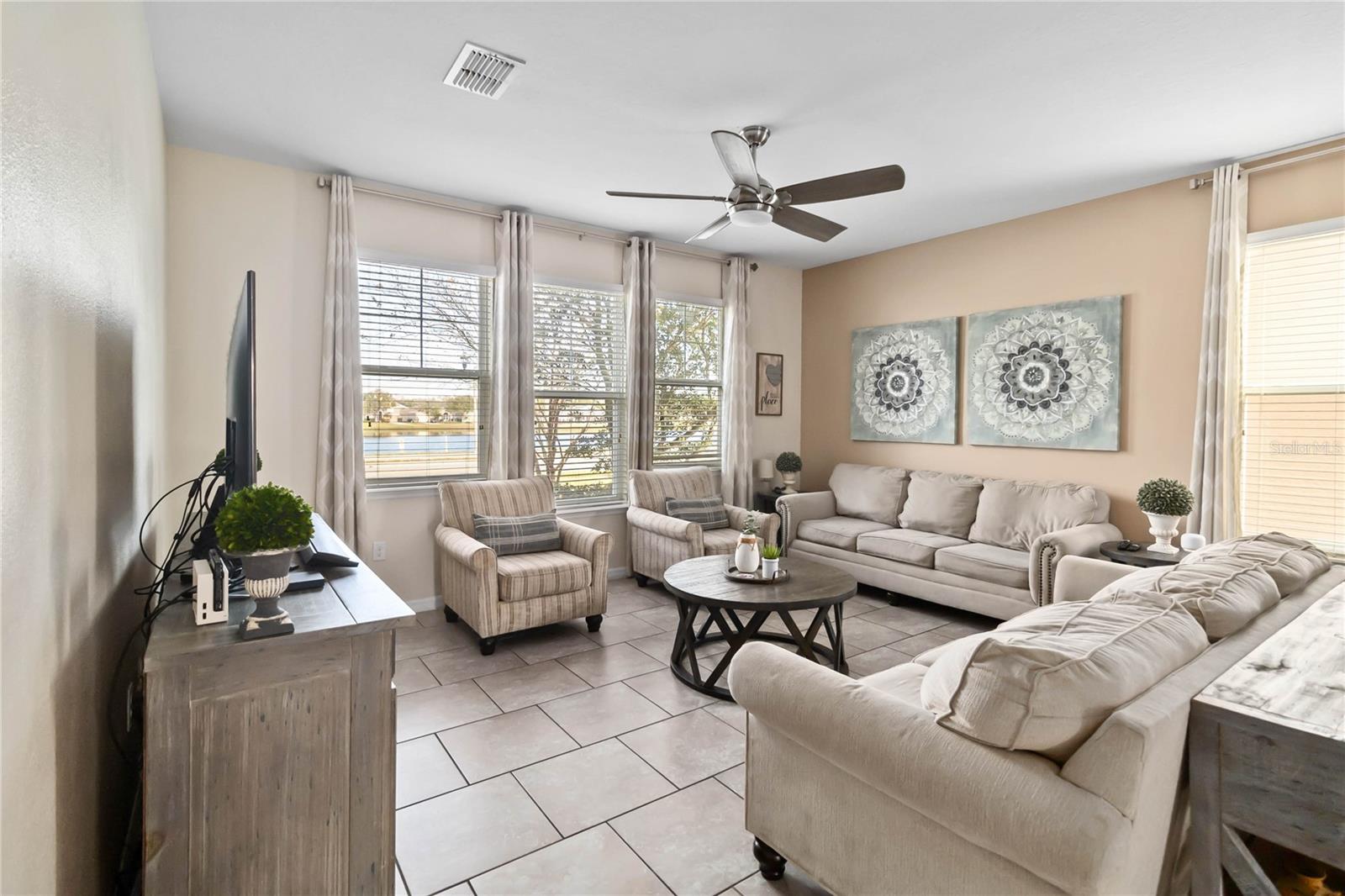 1942 J LAWSON BOULEVARD