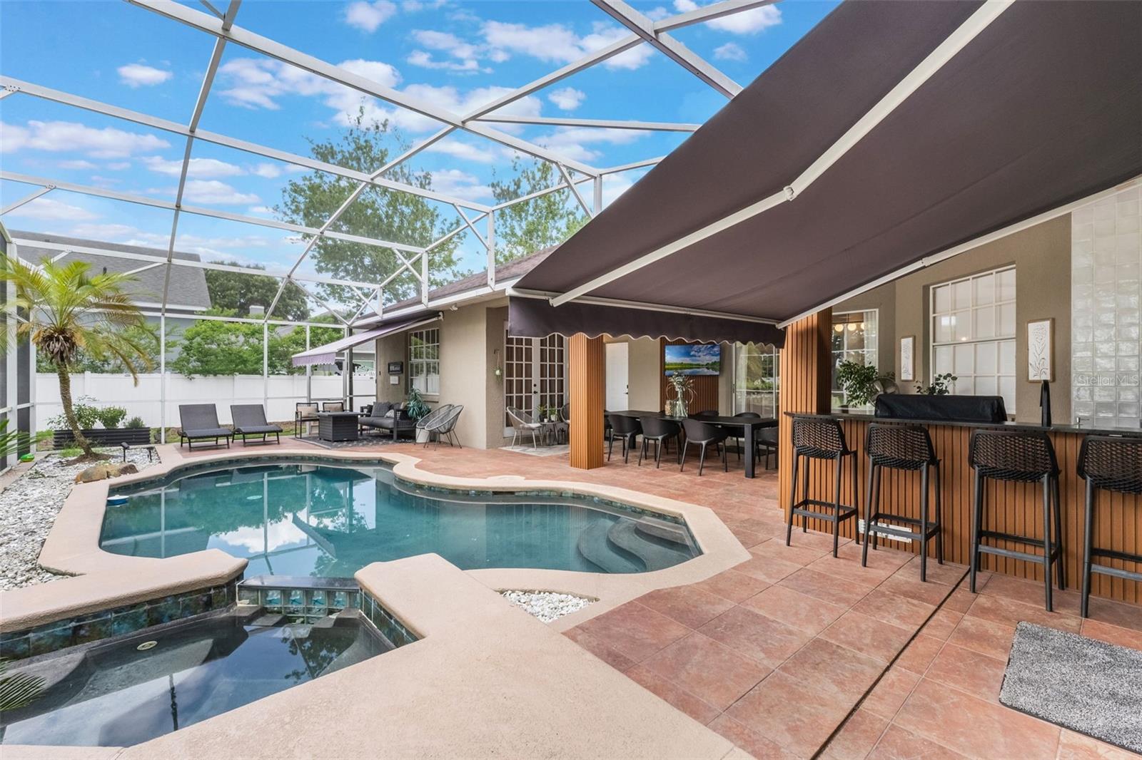 ISLES WINDERMERE - Residential