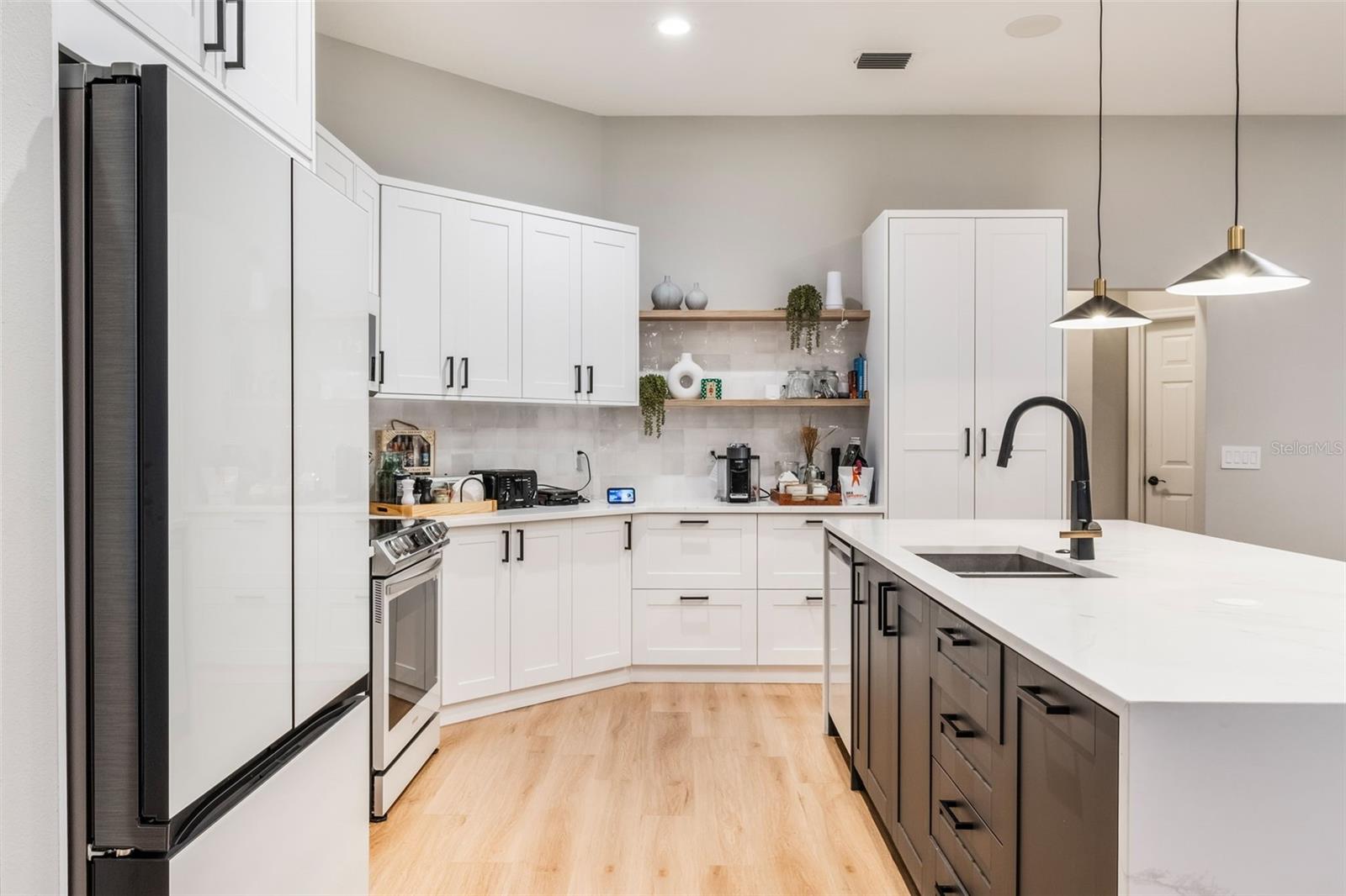 ISLES WINDERMERE - Residential