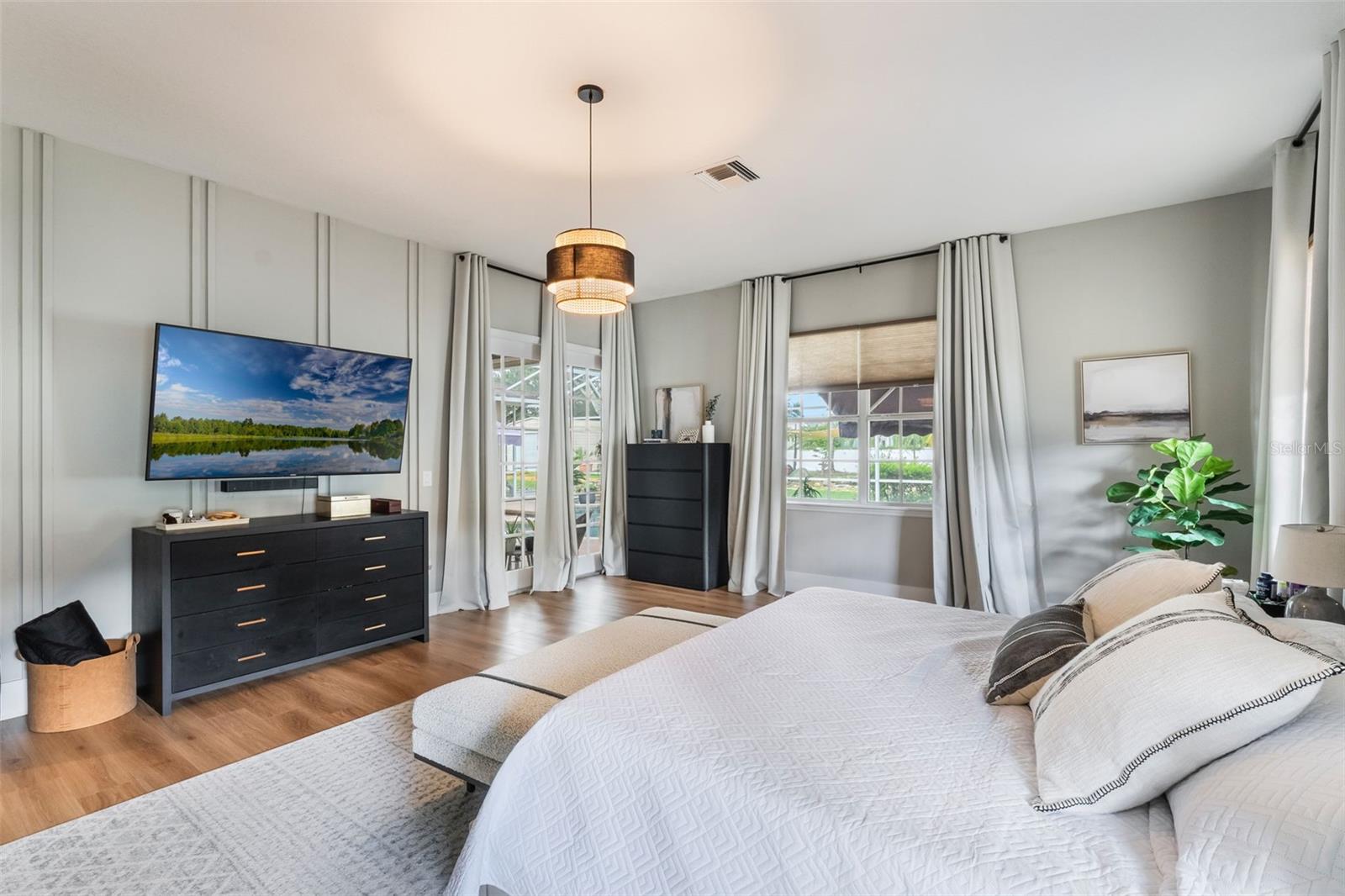 ISLES WINDERMERE - Residential