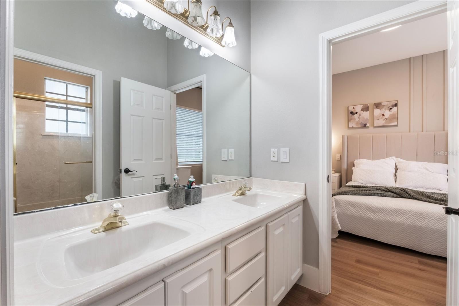 ISLES WINDERMERE - Residential