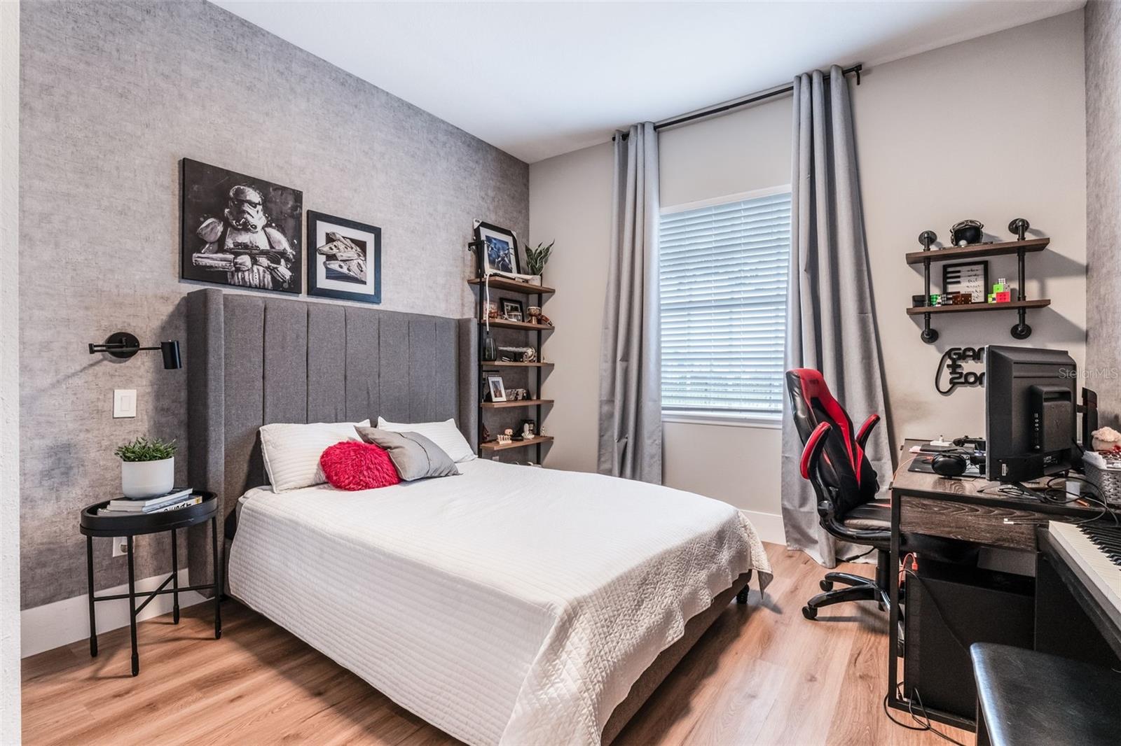 ISLES WINDERMERE - Residential