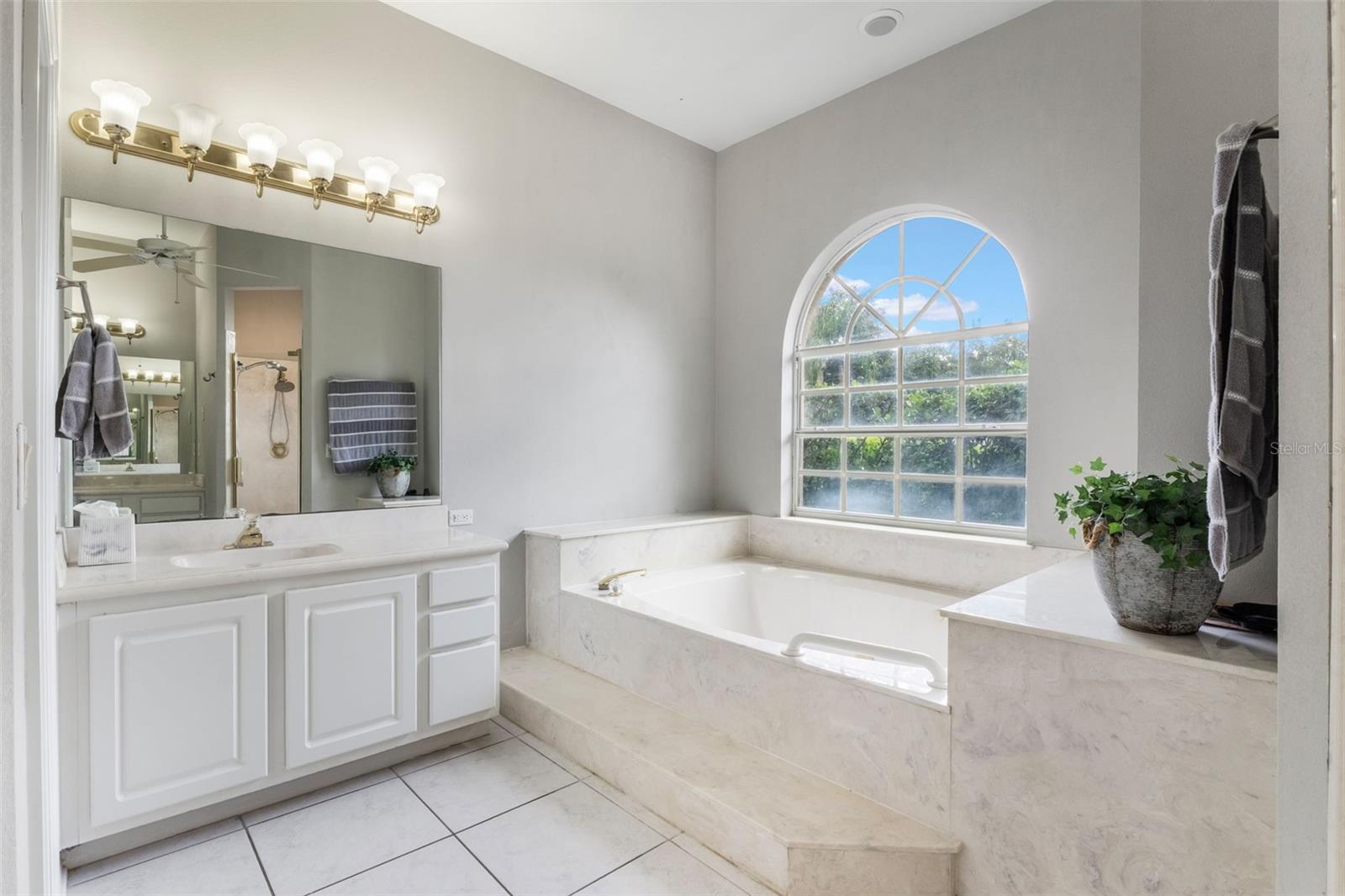 ISLES WINDERMERE - Residential