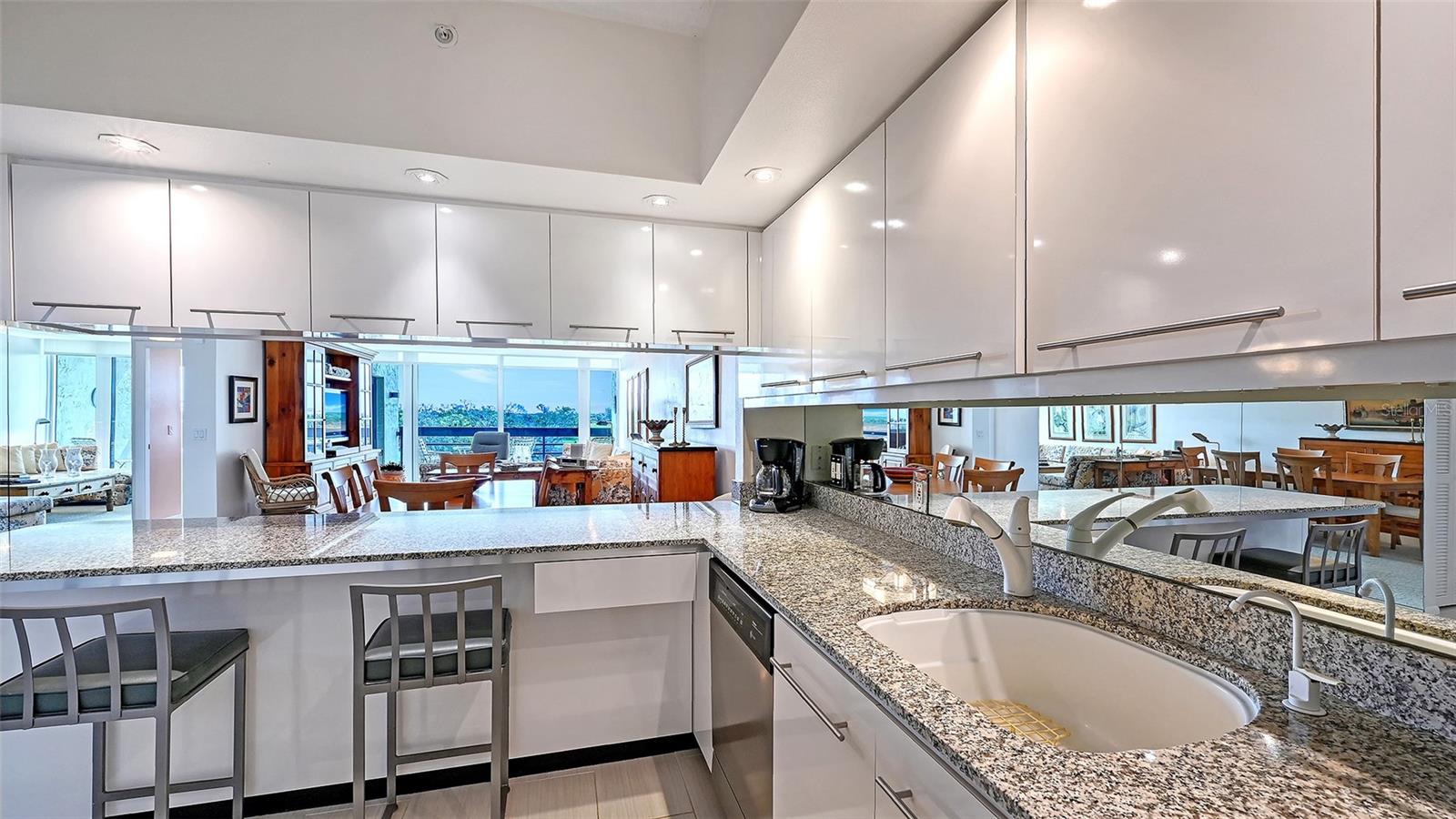 BEACHPLACE III - Residential