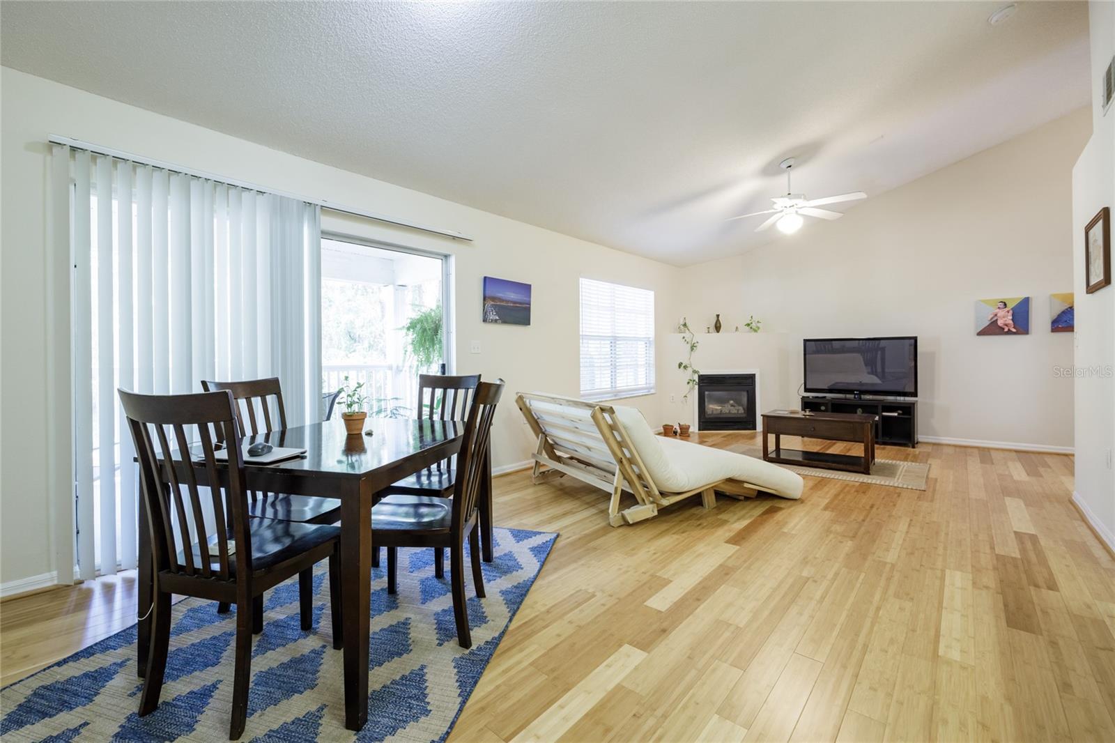 THE LINKS - Residential