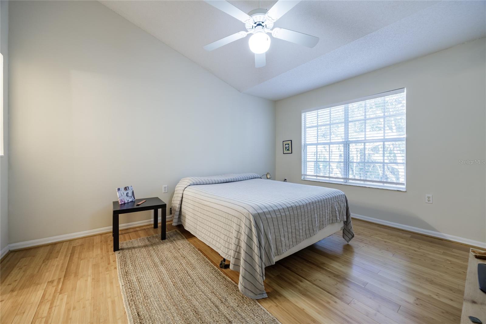 THE LINKS - Residential