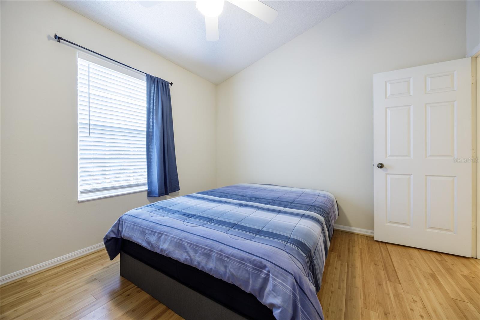 THE LINKS - Residential