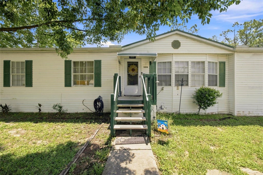 Photo of 12818 Hawk Hill Drive, Thonotosassa, FL 33592 (MLS # TB8544190)