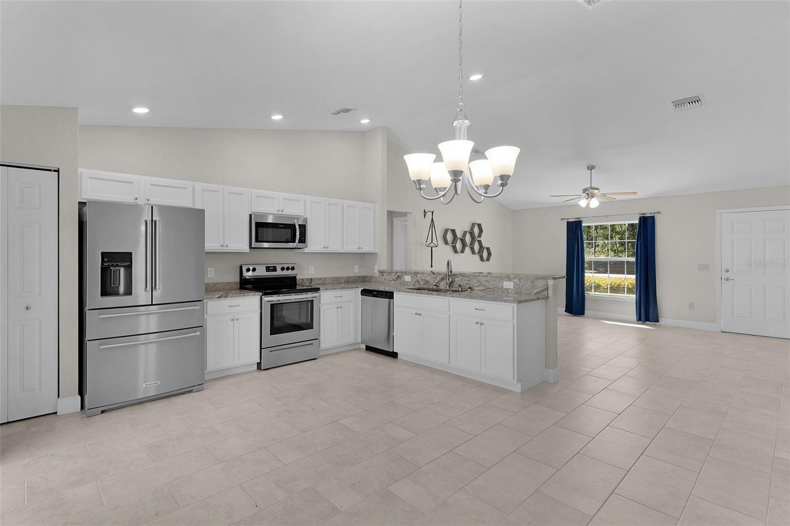 MARION OAKS UN 5 - Residential Lease