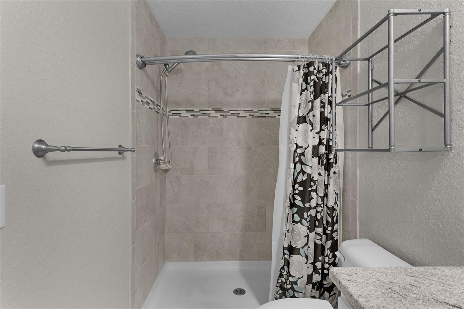 MARION OAKS UN 5 - Residential Lease