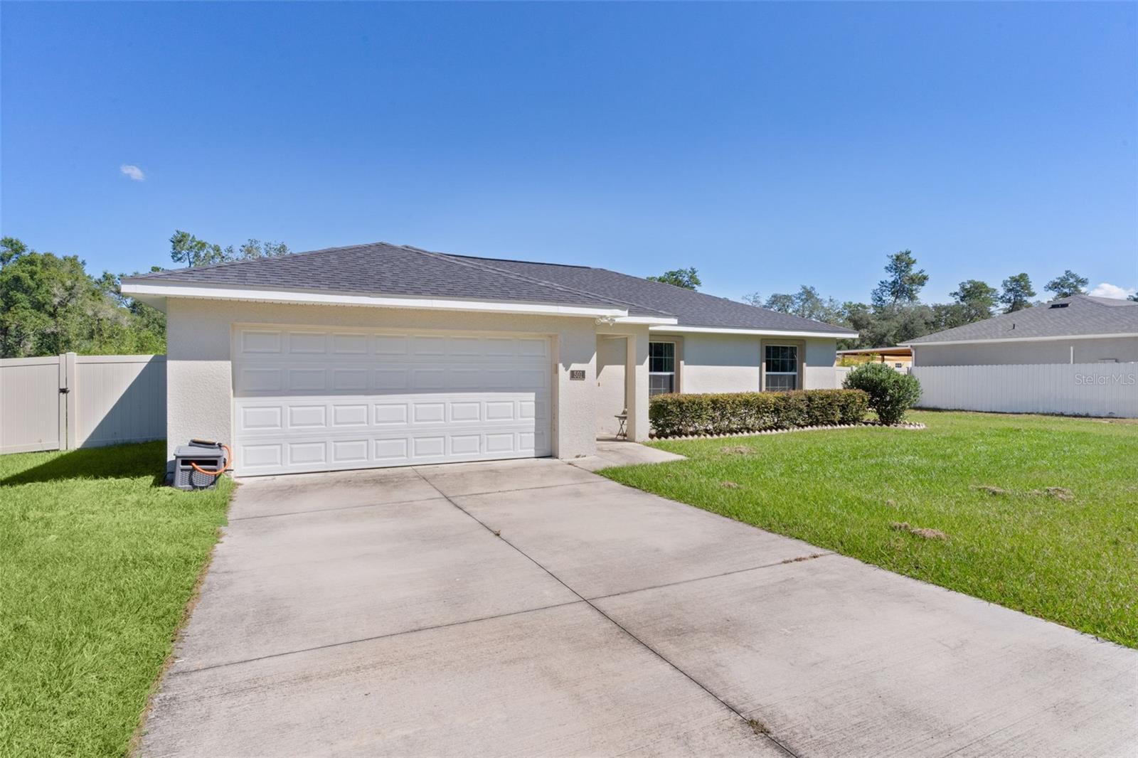 MARION OAKS UN 5 - Residential Lease